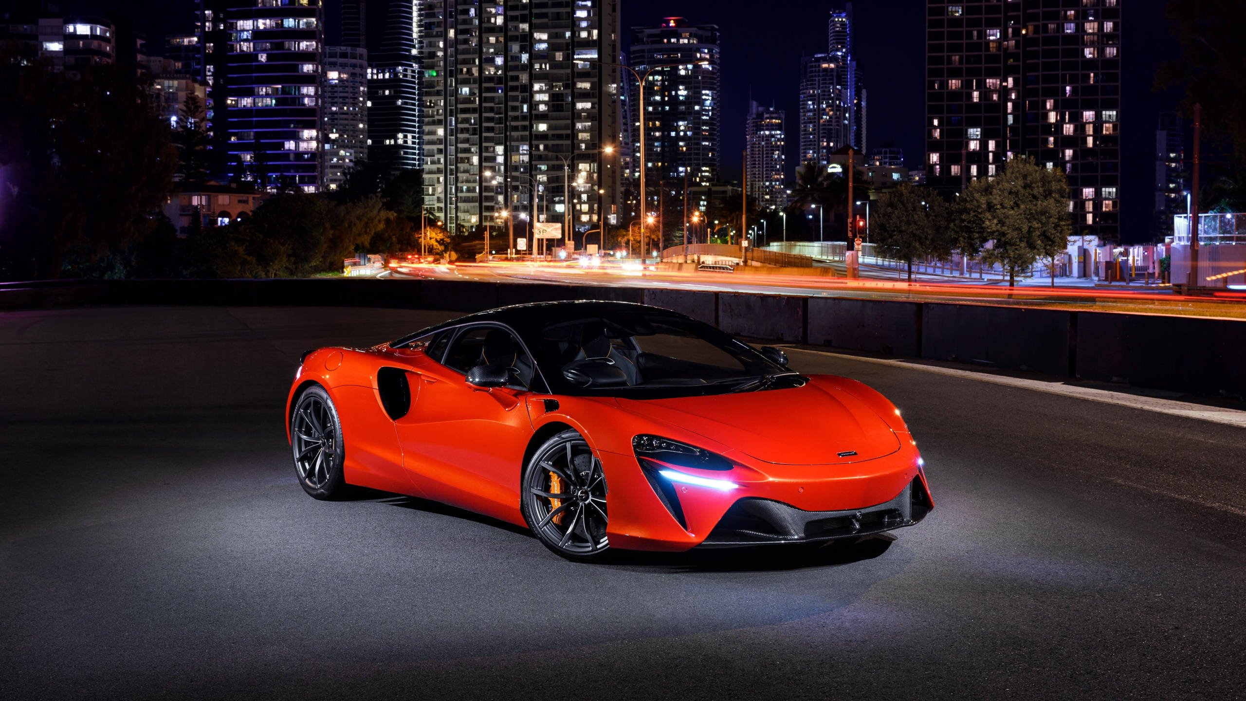 2560x1440 Car Orange Mclaren 570s Wallpaper