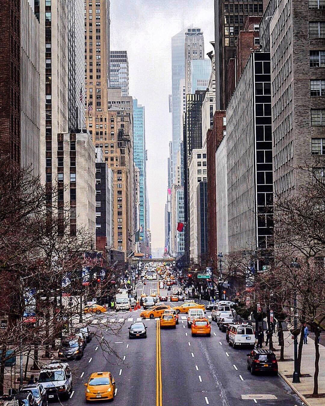 42nd Street In New York City Wallpaper