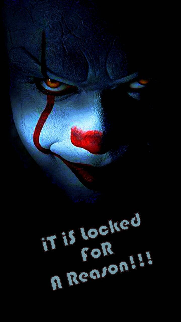 A Scary Sight - Pennywise The Clown Wallpaper