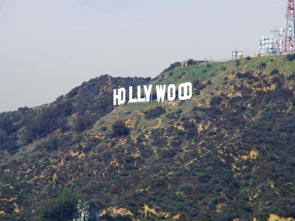 A Scenic View Of The Iconic Hollywood Sign From Afar Wallpaper