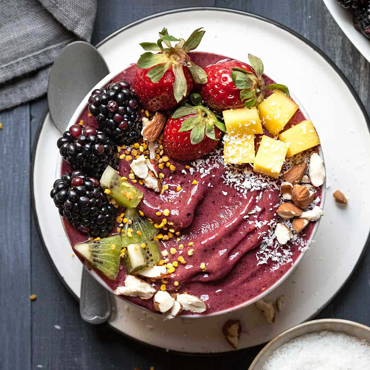 Acai Berry Smoothie Bowl Wallpaper