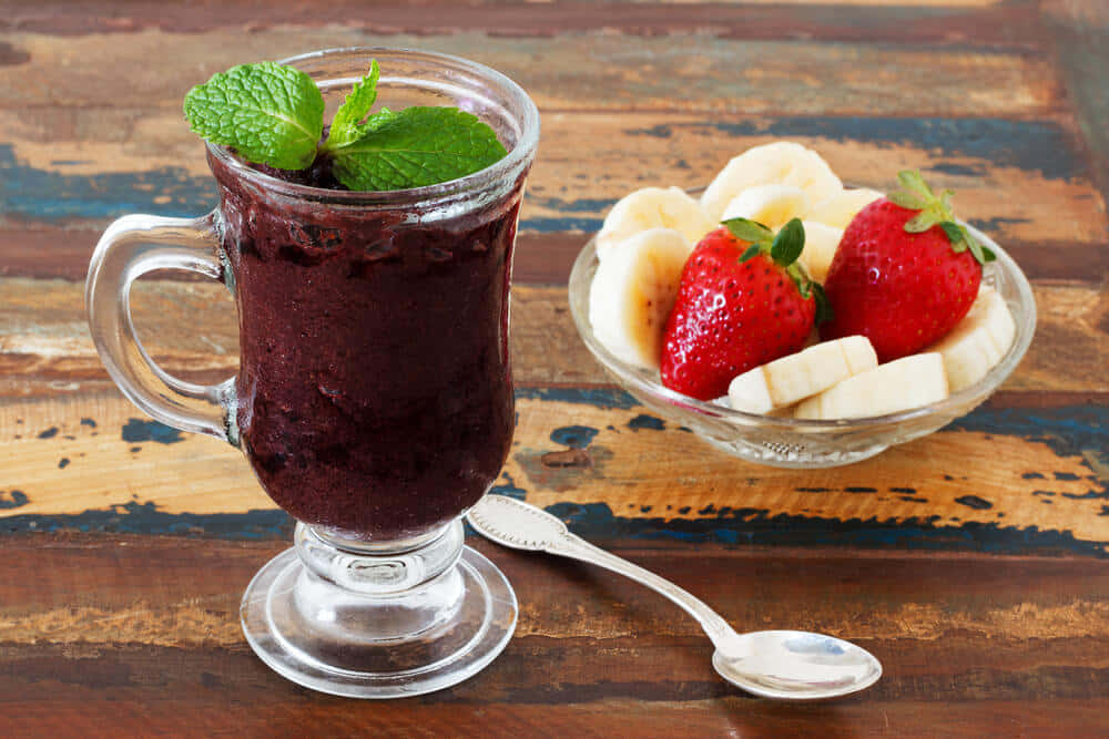 Acai Smoothiewith Fresh Fruit Wallpaper