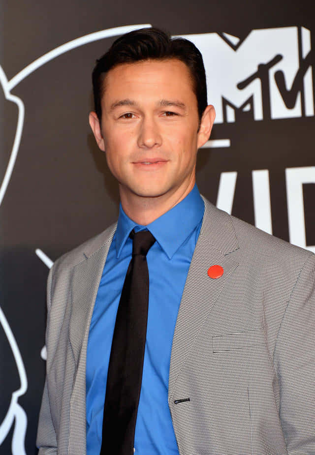 Actor Joseph Gordon-levitt Looking Cool And Casual Wallpaper