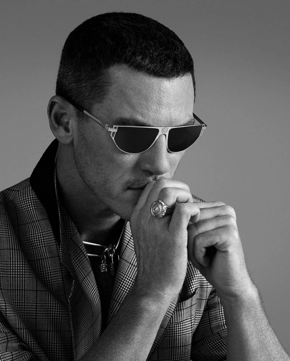 Actor Luke Evans Versace Sunglasses Wallpaper