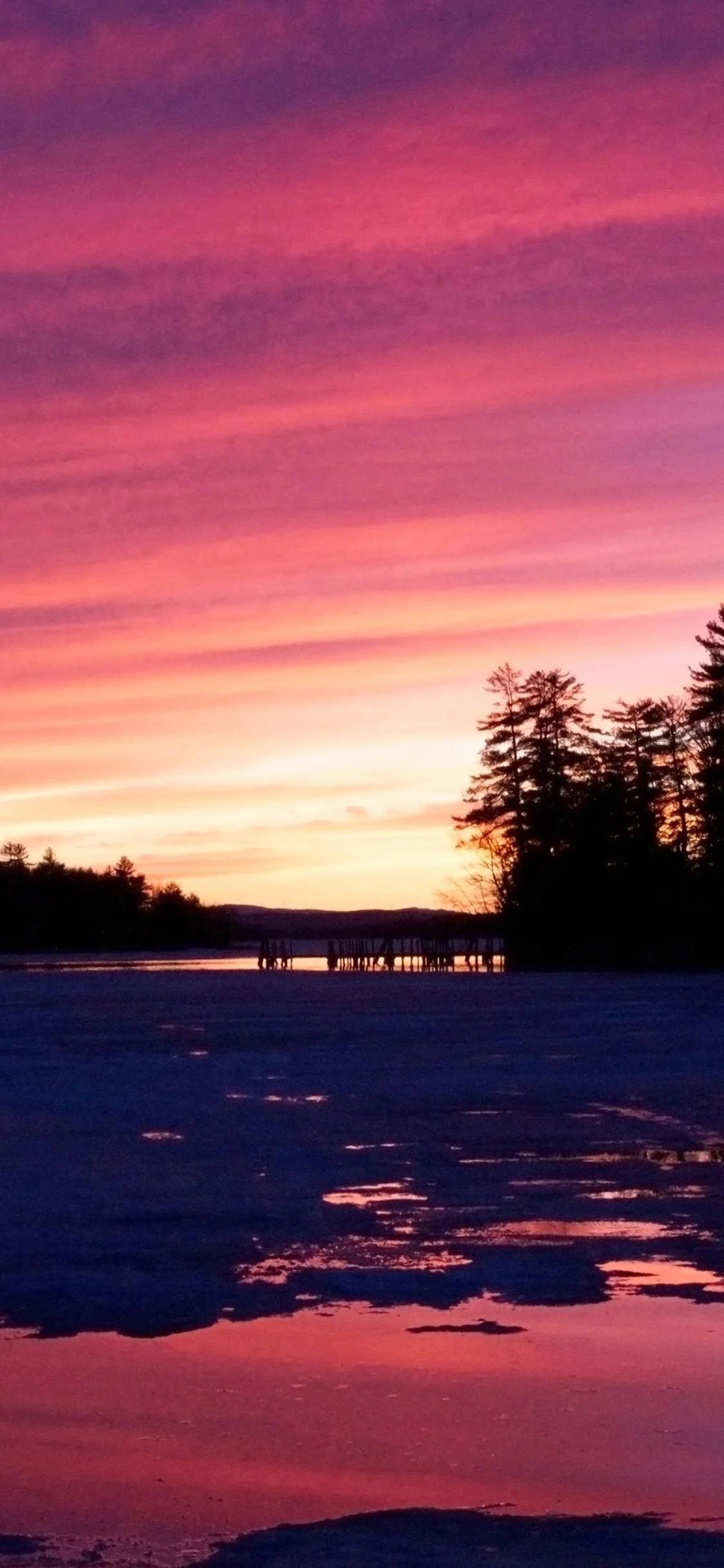 Aesthetic Iphone X Lake Sunset Reflection Wallpaper