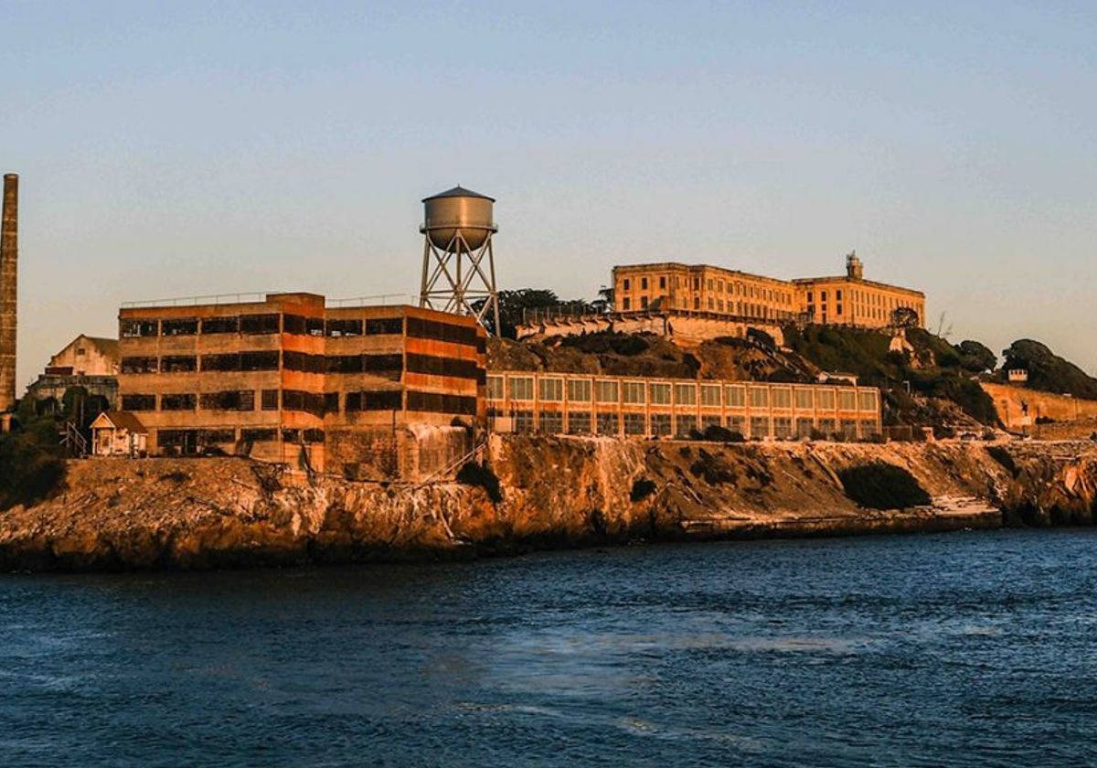 Alcatraz Golden Hour Wallpaper