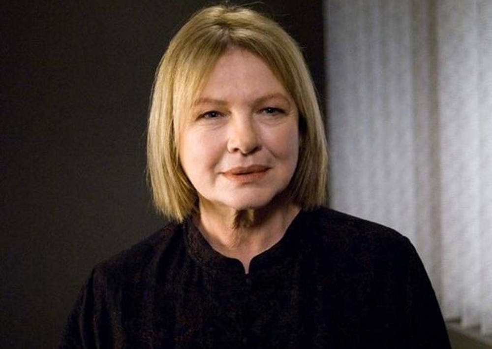 American Actress Dianne Wiest As Toni Wallpaper