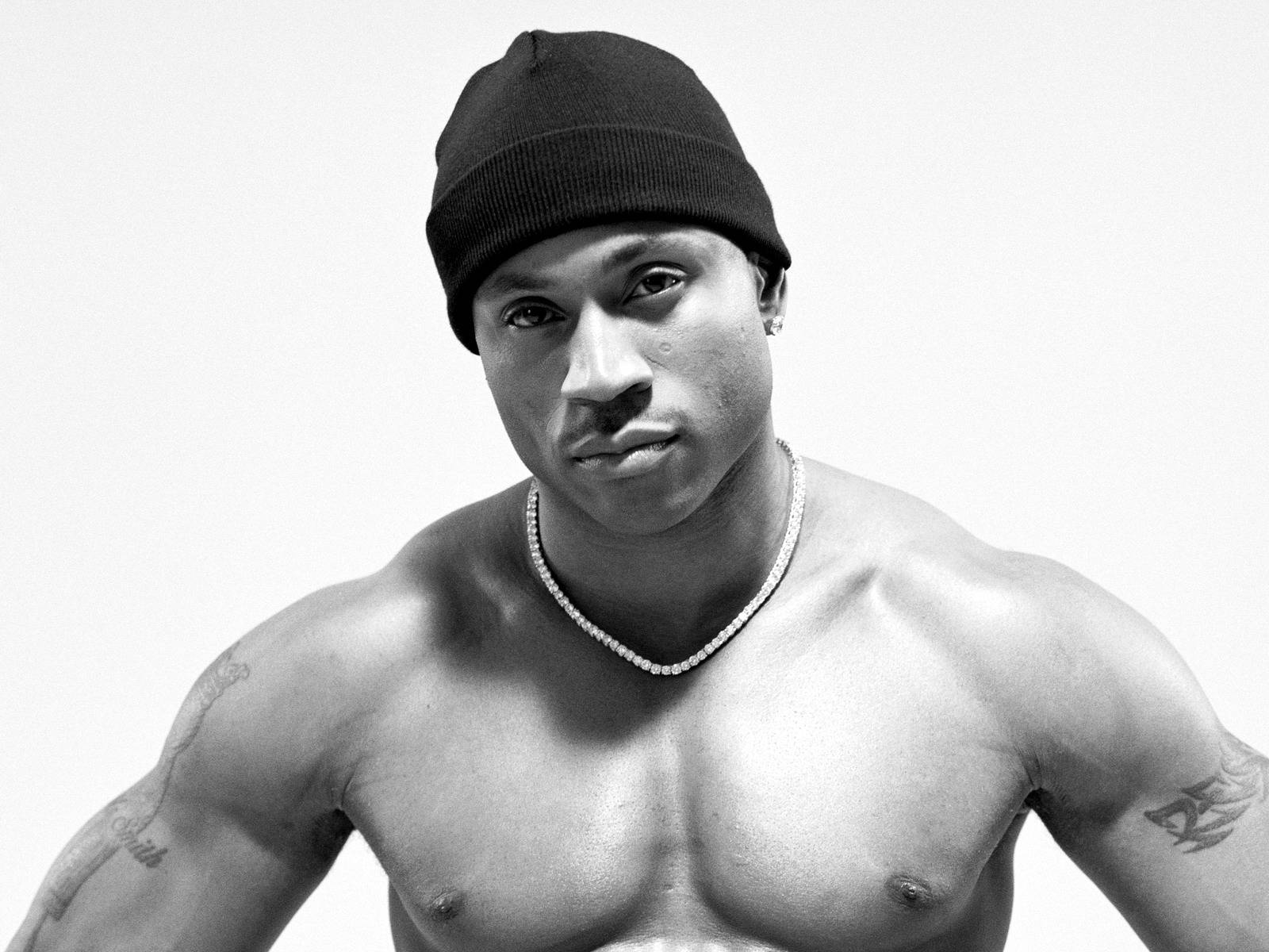 American Rapper Ll Cool J Black And White Wallpaper