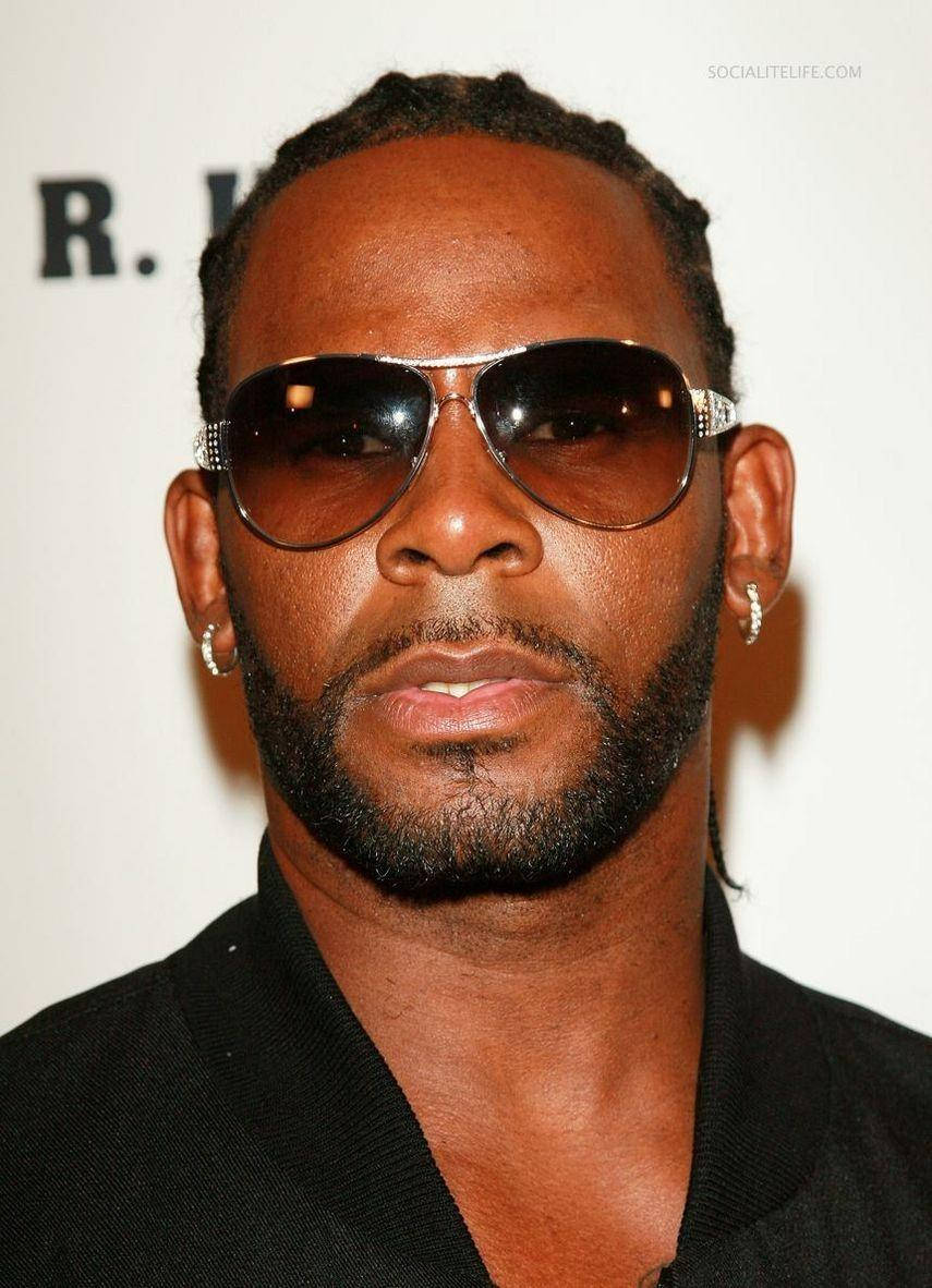 American Singer R Kelly Portrait Wallpaper