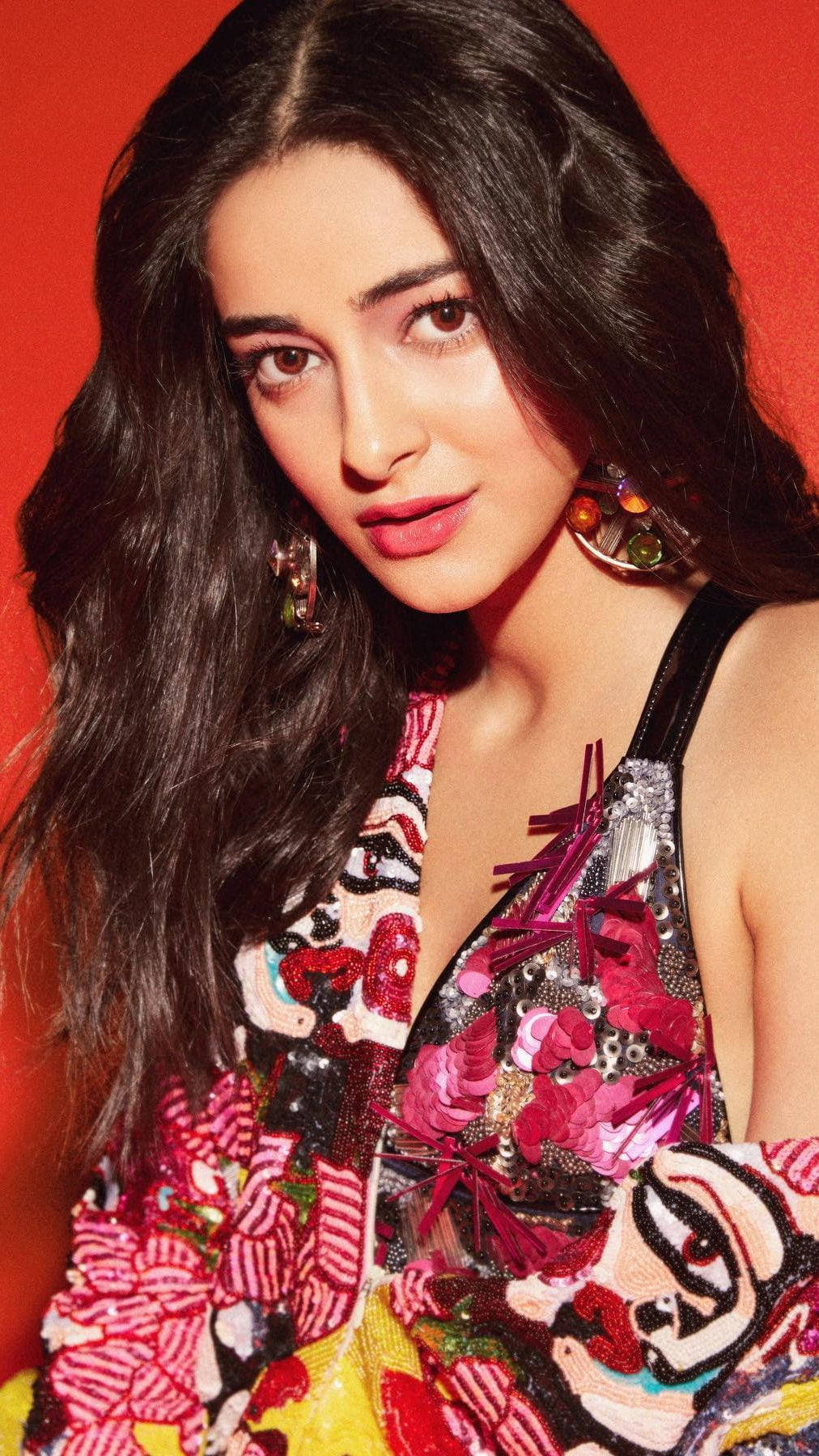 Ananya Pandey Colorful Patterns Wallpaper