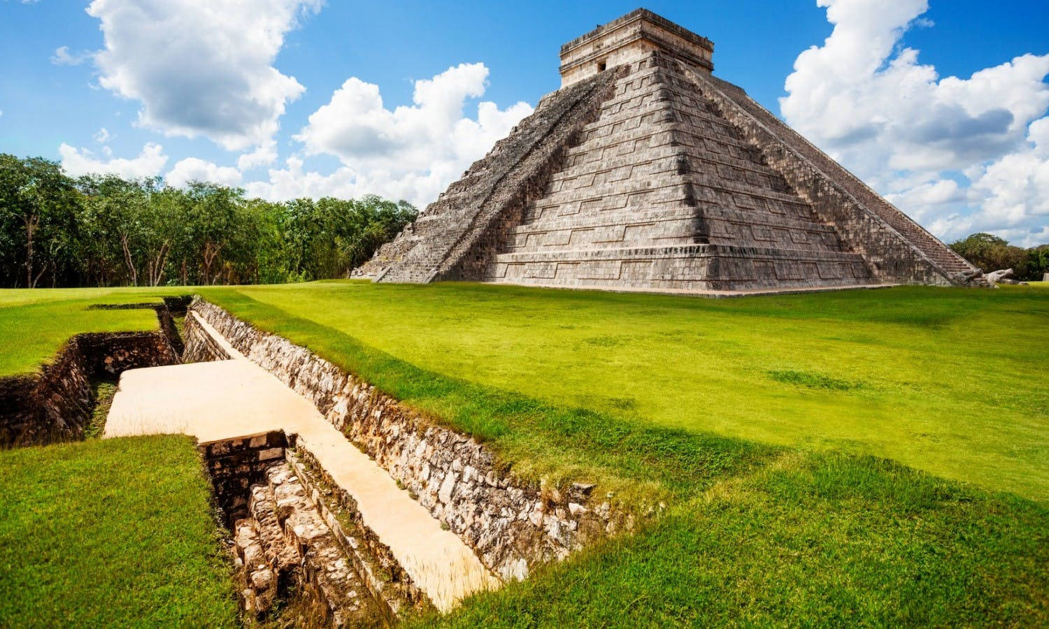 Ancient Ruins Chichen Itza Wallpaper