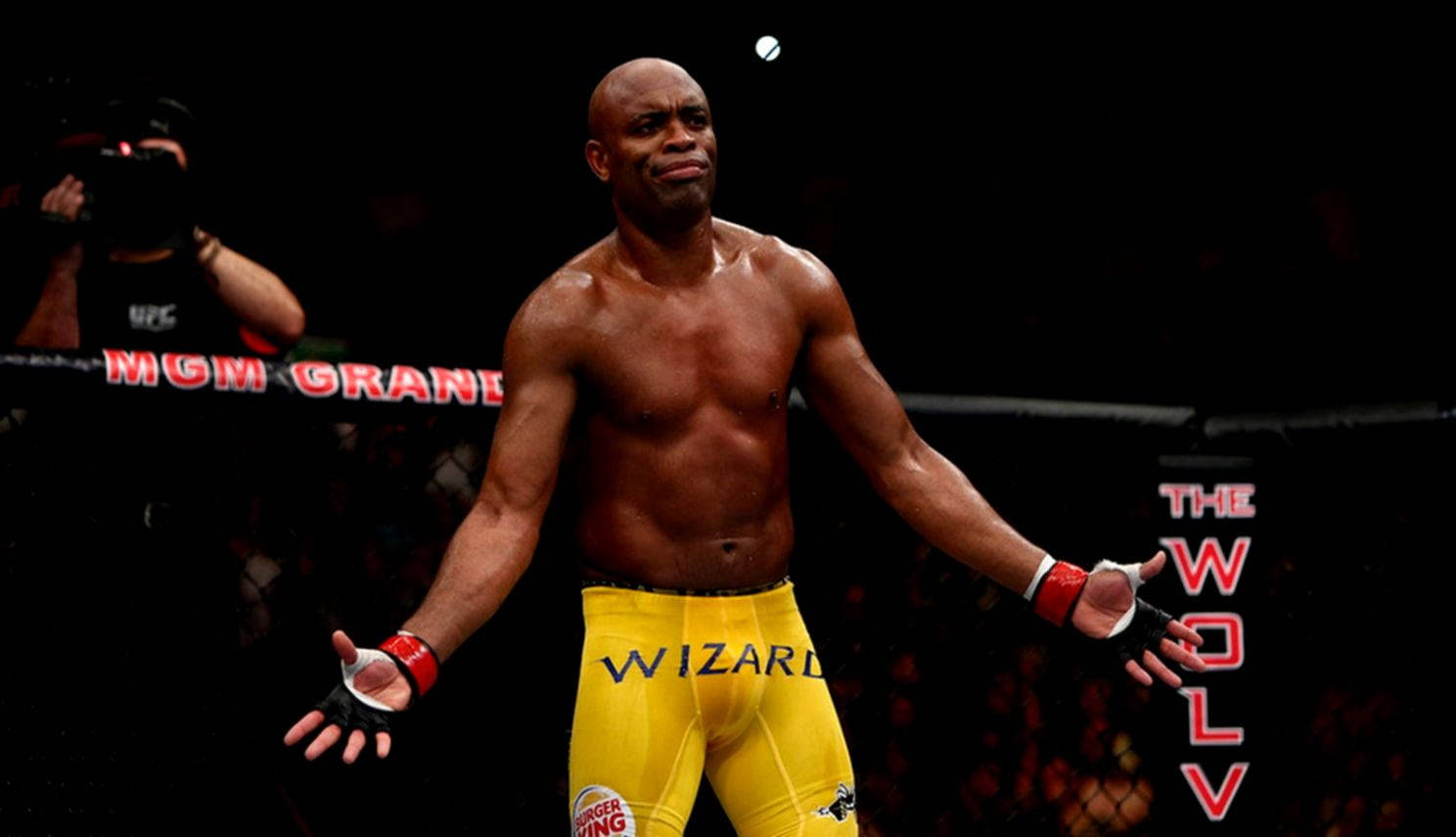 Anderson Silva Hands Apart Wallpaper