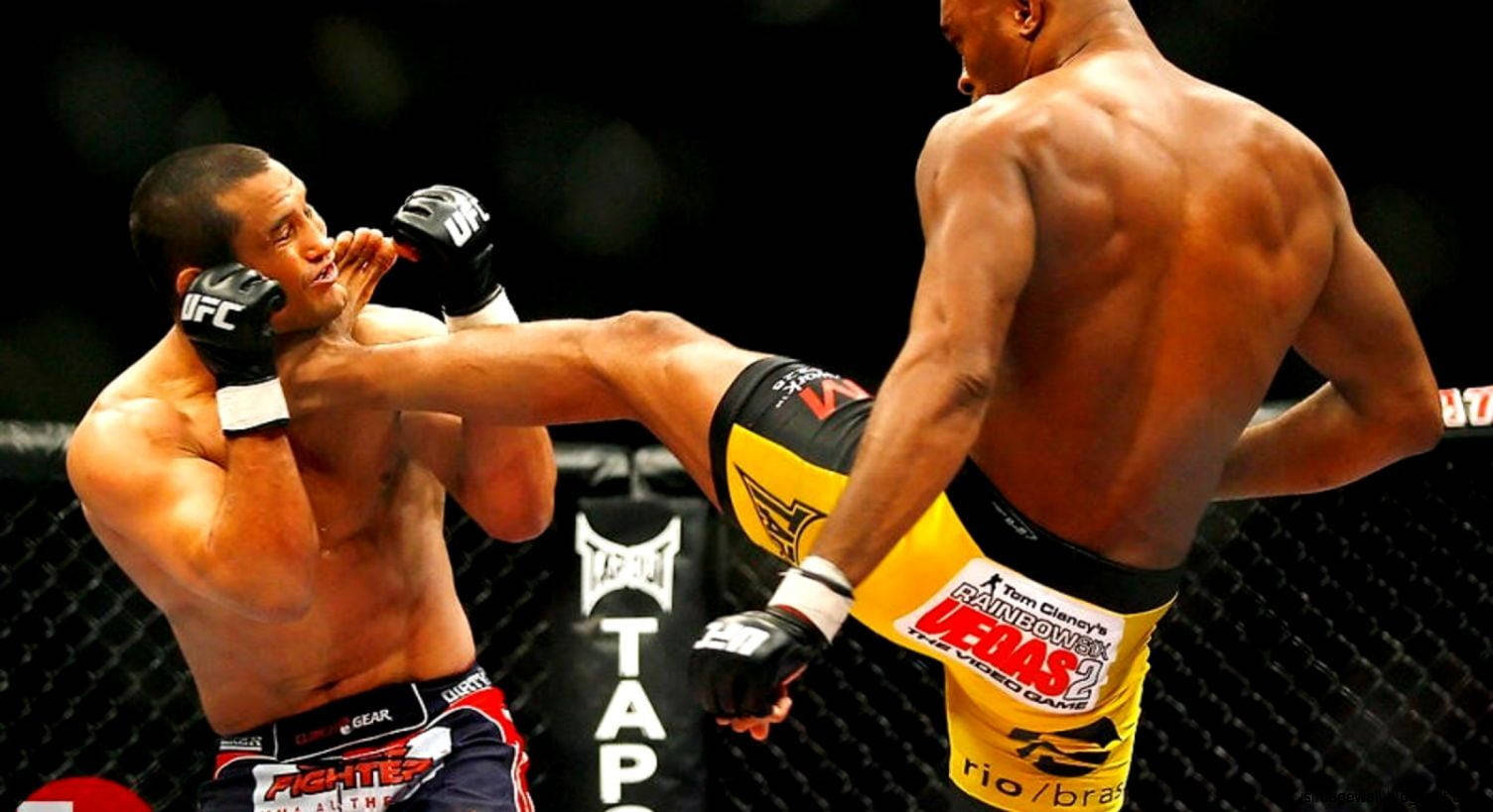 Anderson Silva Kick Opponent Face Wallpaper