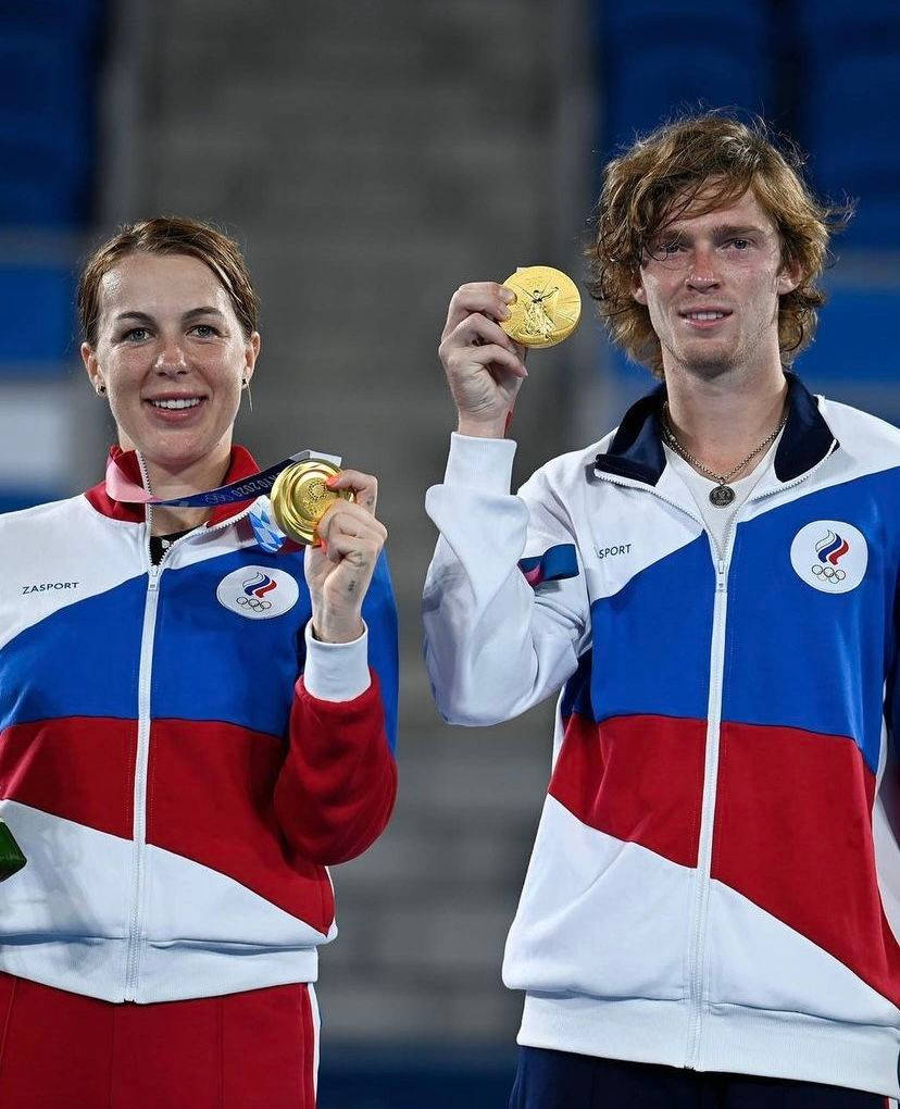 Andrey Rublev With Pavlyuchenkova Wallpaper