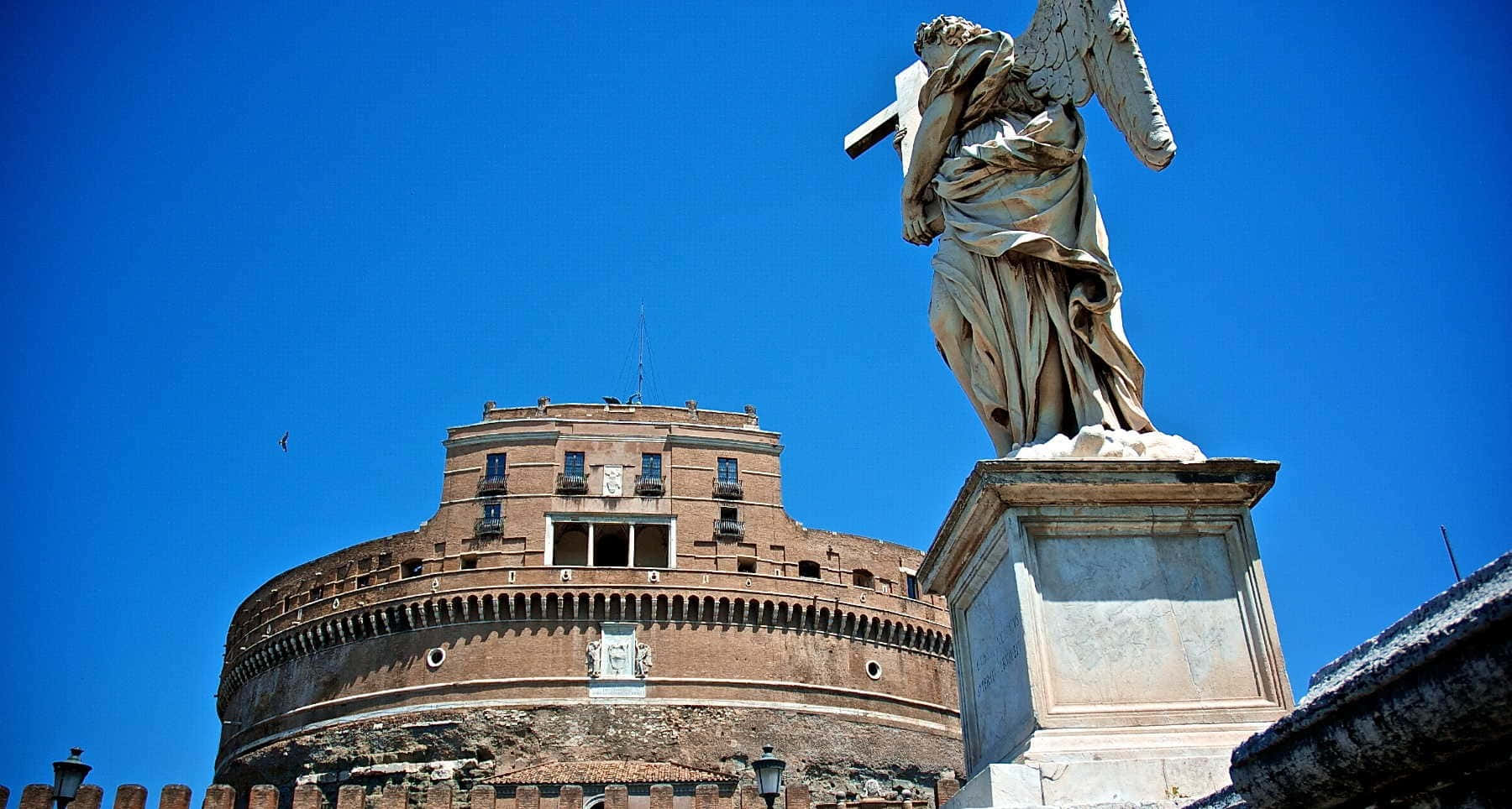 Angel Carrying The Cross At Castel Santangelo Wallpaper