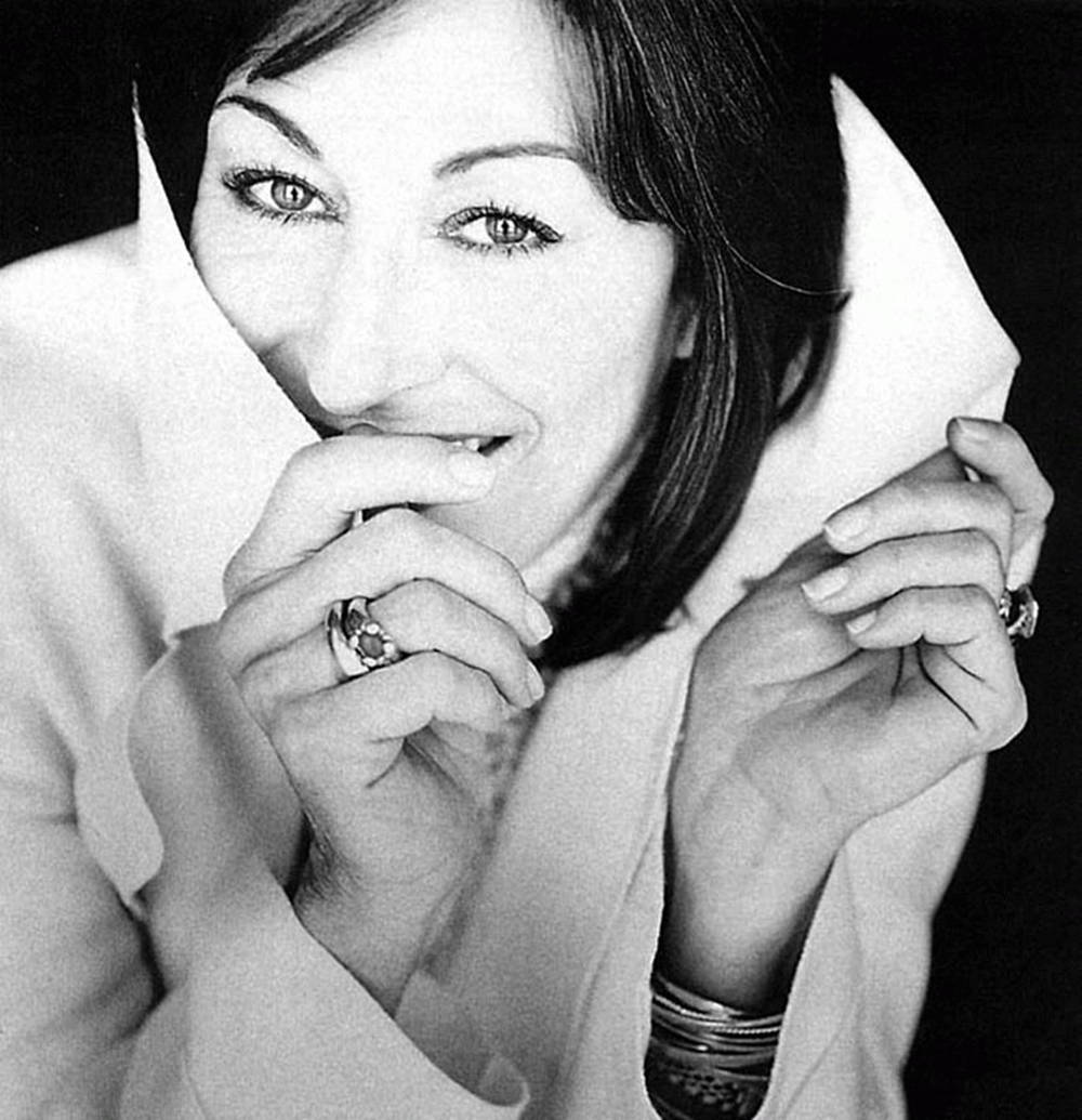 Anjelica Huston Celebrity Director Wallpaper