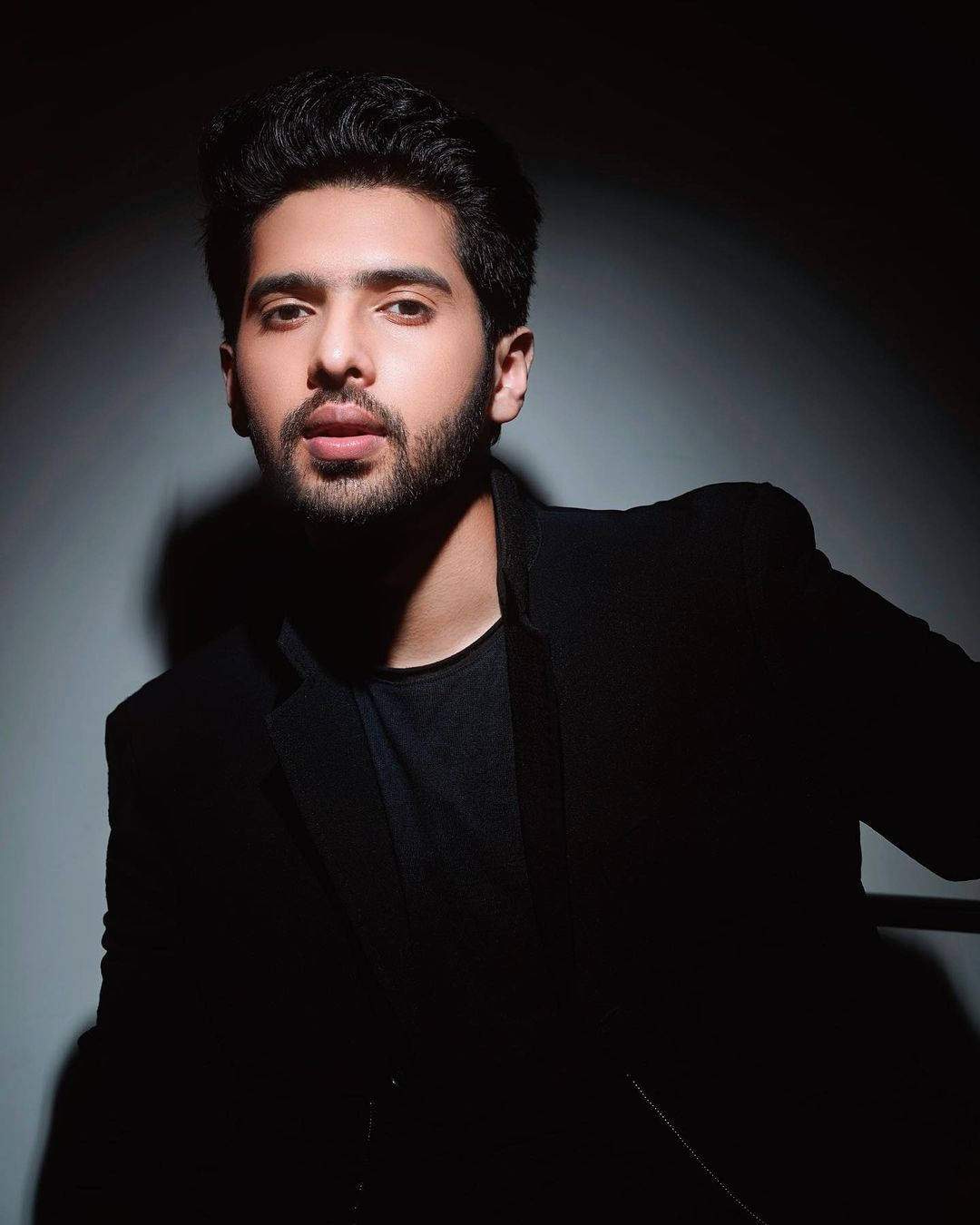 Armaan Malik Spotlight Wallpaper