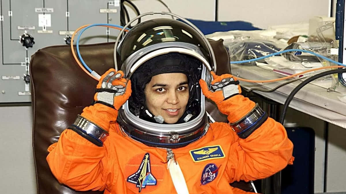 Astronaut Kalpana Chawlain Spacesuit Wallpaper