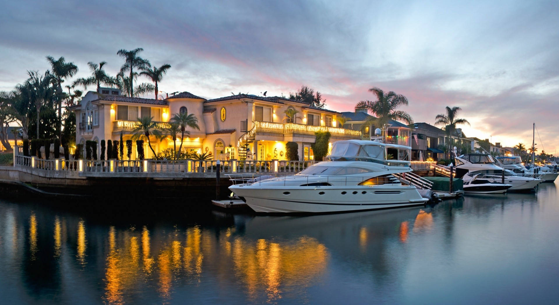 Beach House Yacht Wallpaper