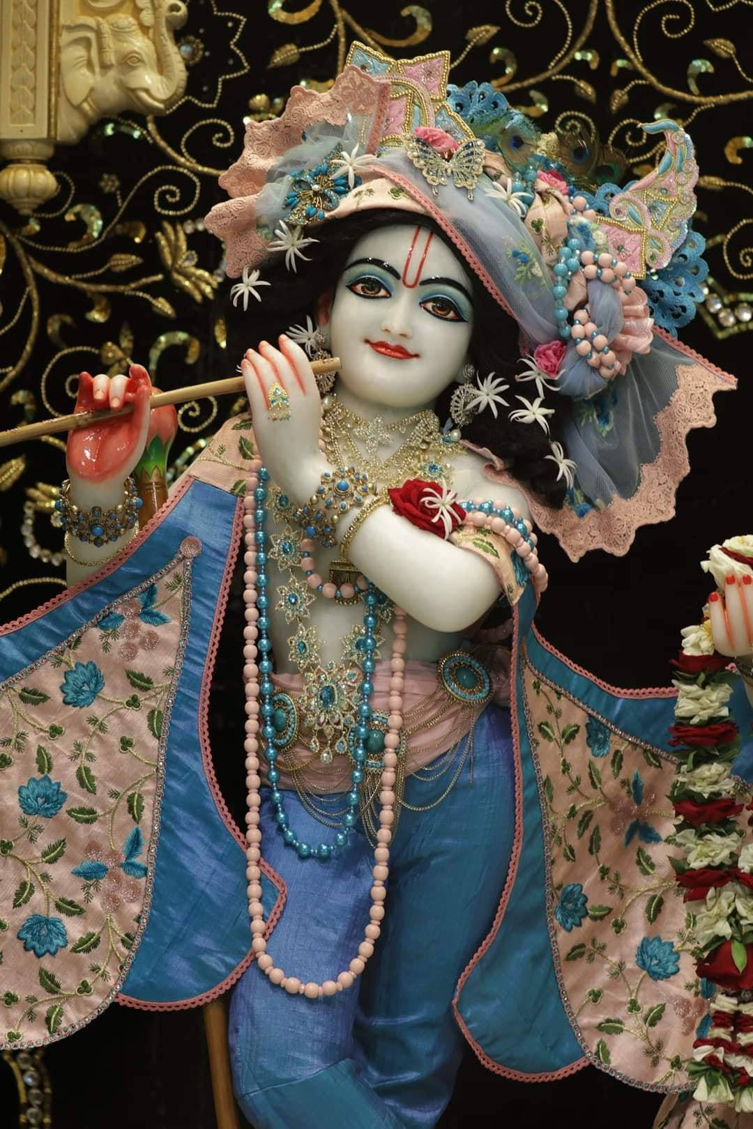 Beautiful Krishna Deity Statue Wallpaper