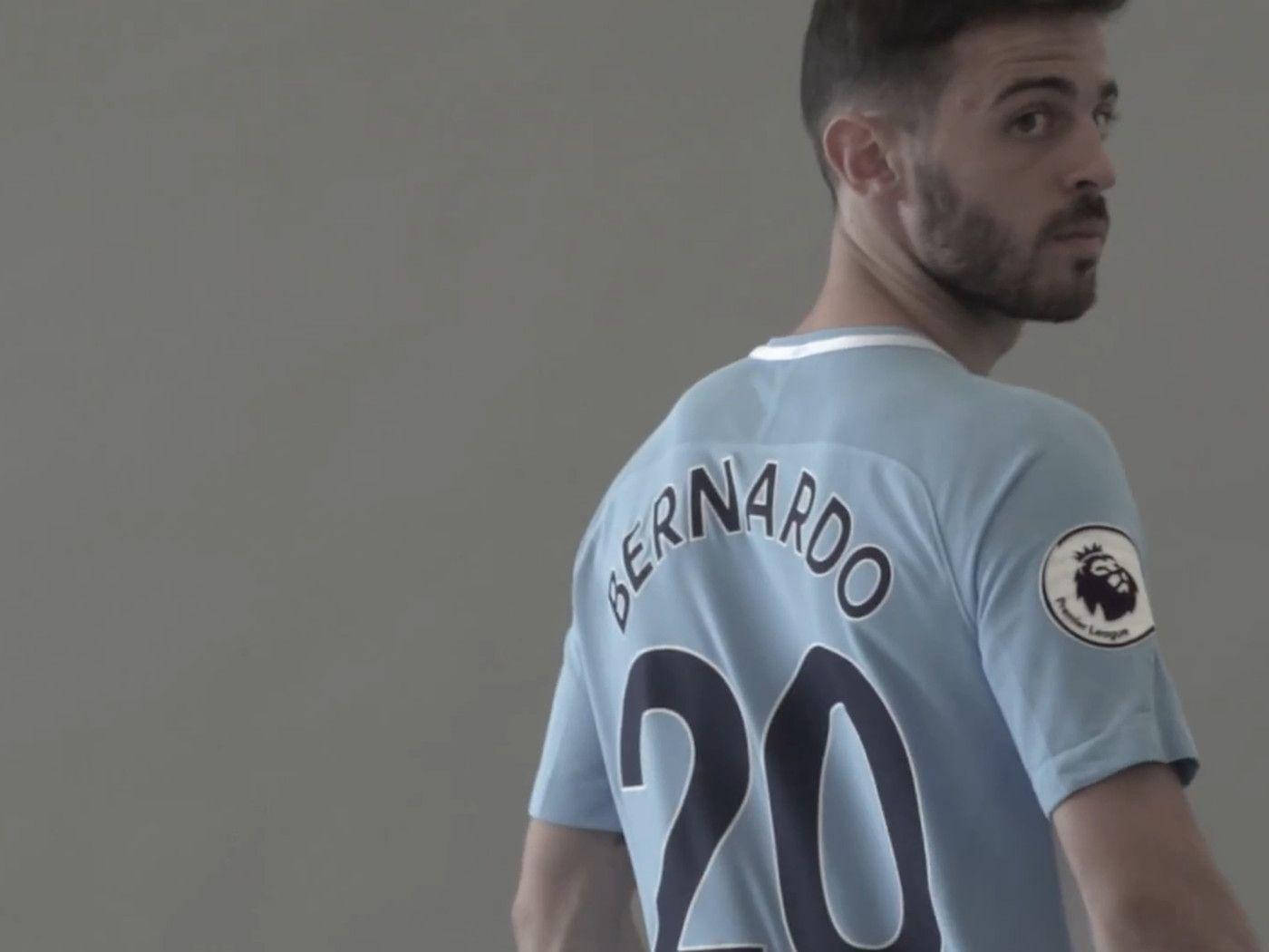 Bernardo Silva With His Back To The Camera Wallpaper