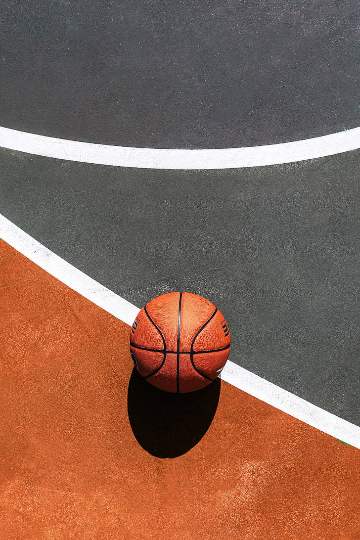 Best Basketball 728 X 1092 Wallpaper