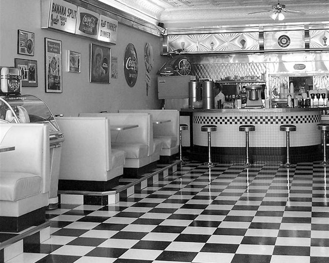 Black And White 50s Diner Wallpaper