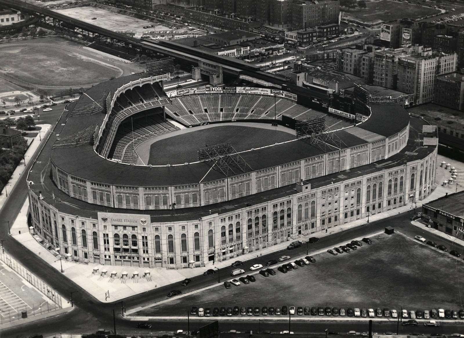 Black And White Yankee Stadium Wallpaper