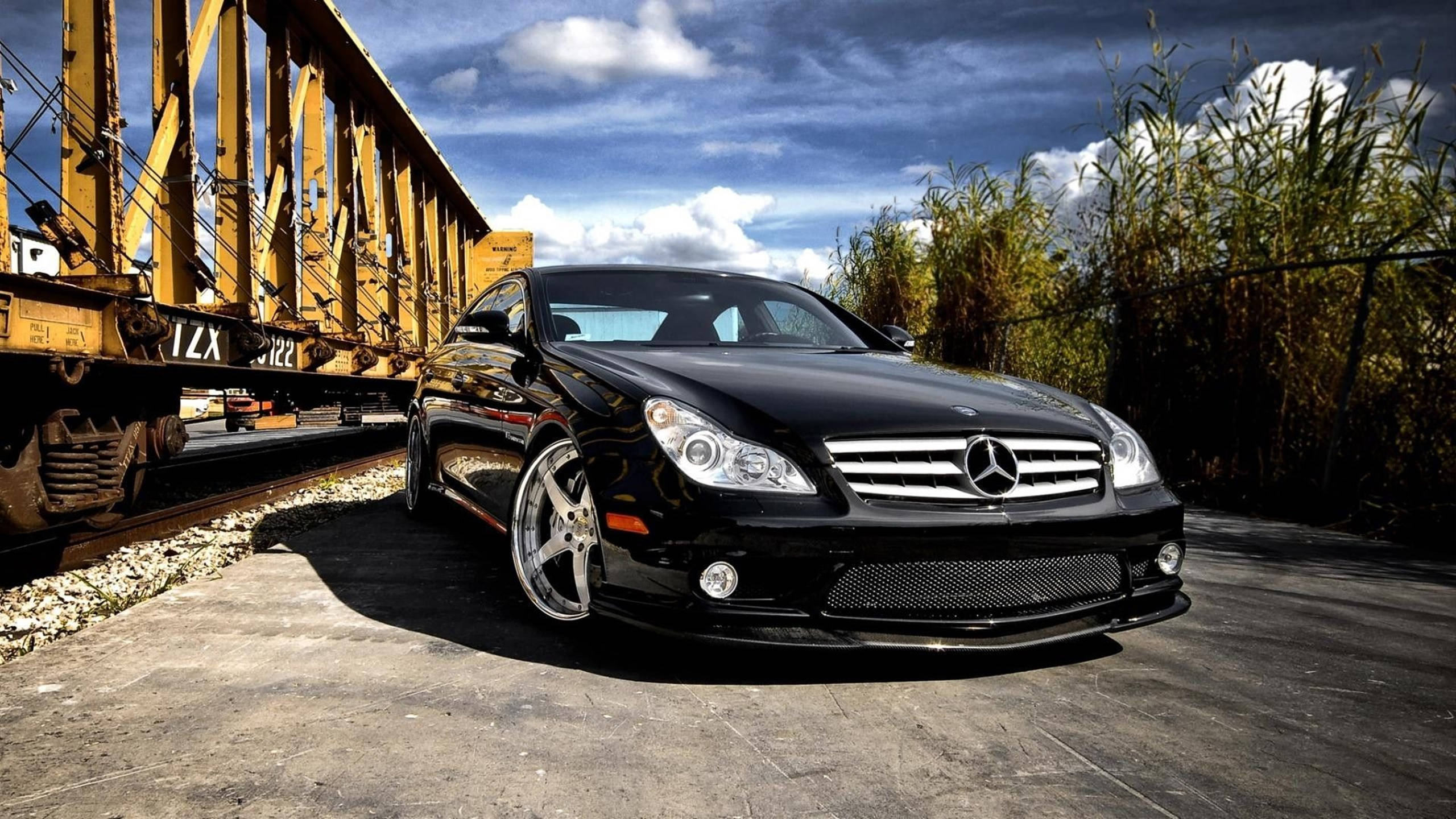 Black Mercedes-benz Roadside Hd Wallpaper