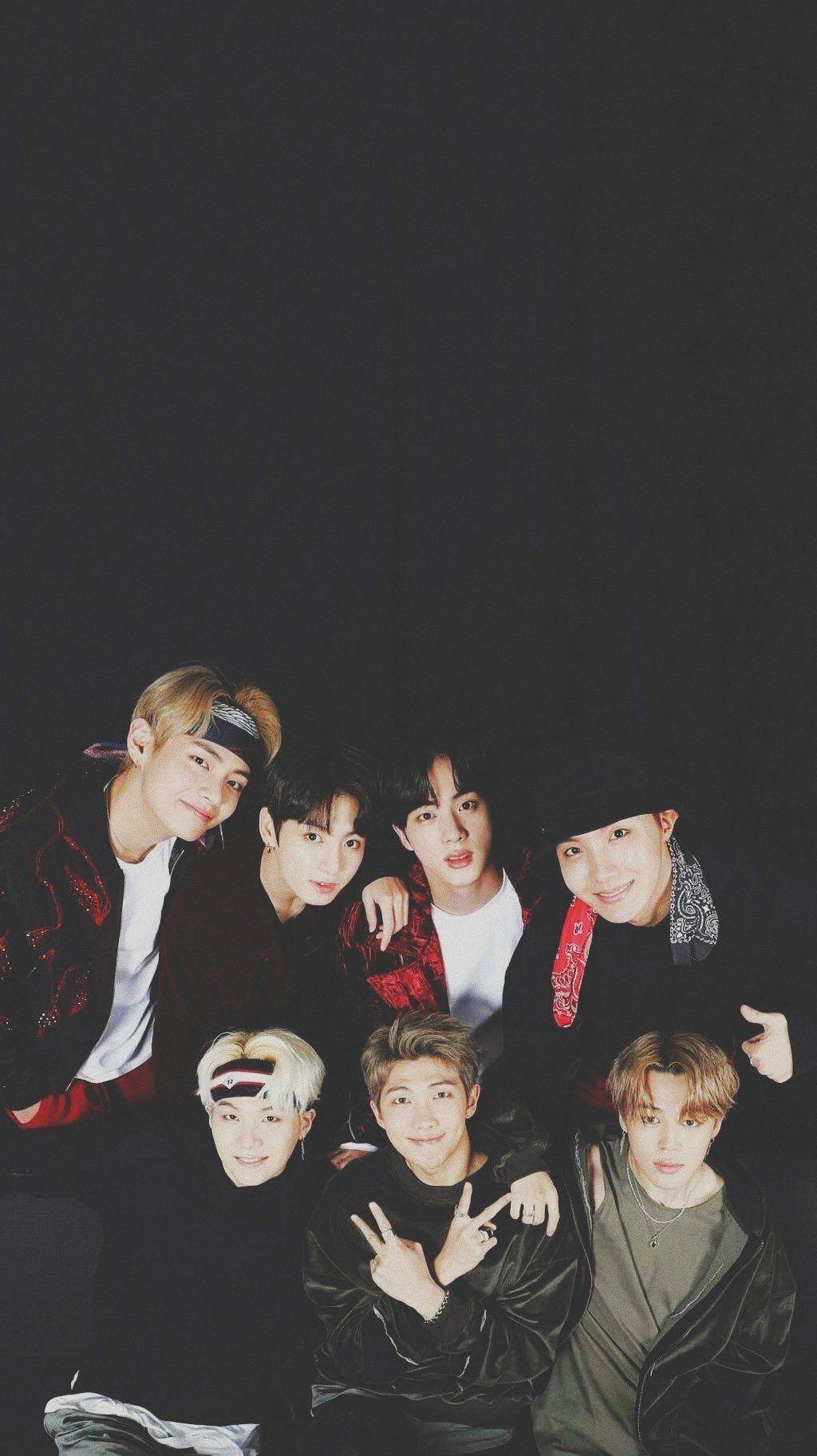 Black Mic Drop Bts Lockscreen Wallpaper