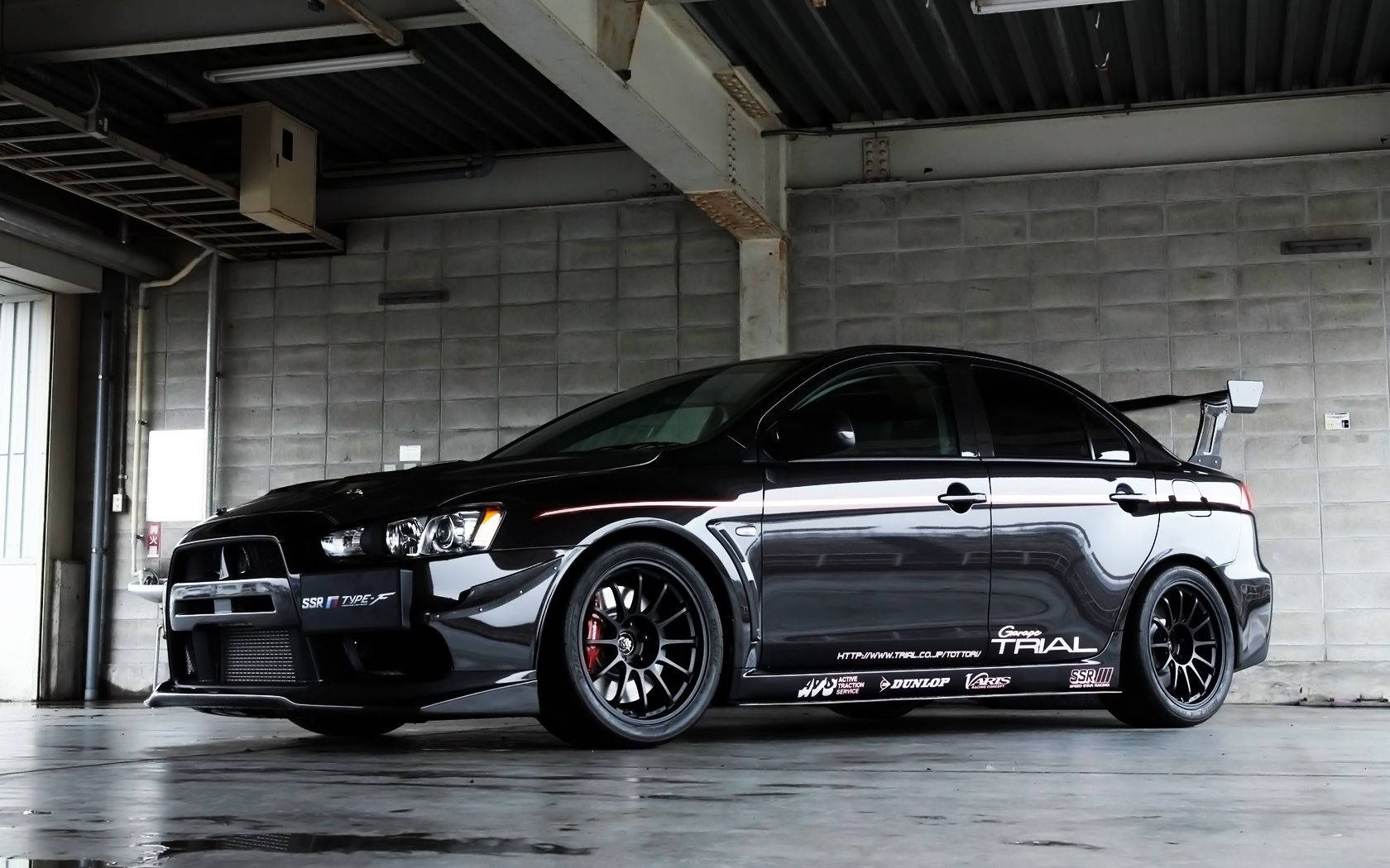 Black Mitsubishi Lancer Evo Wallpaper