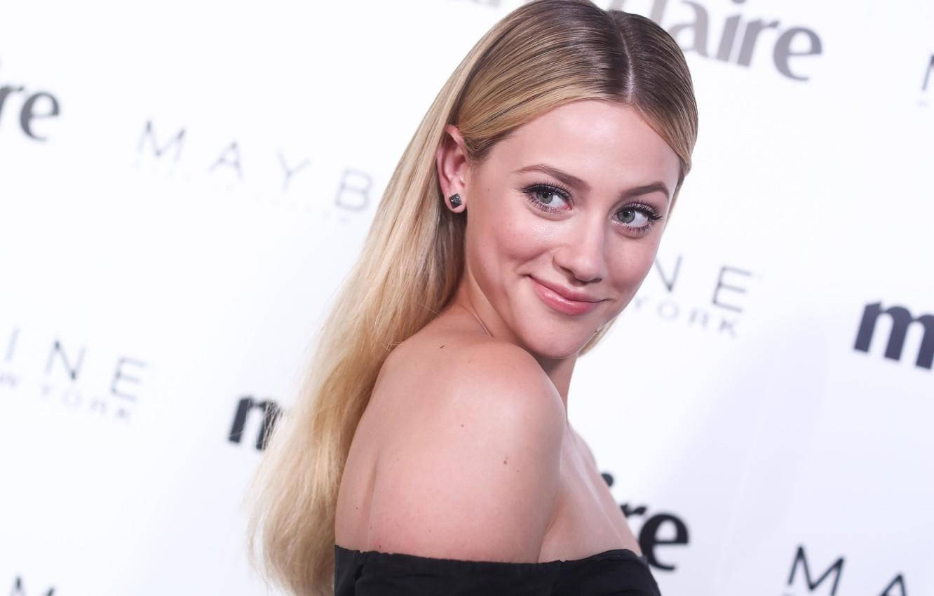 Black Tube Lili Reinhart Wallpaper