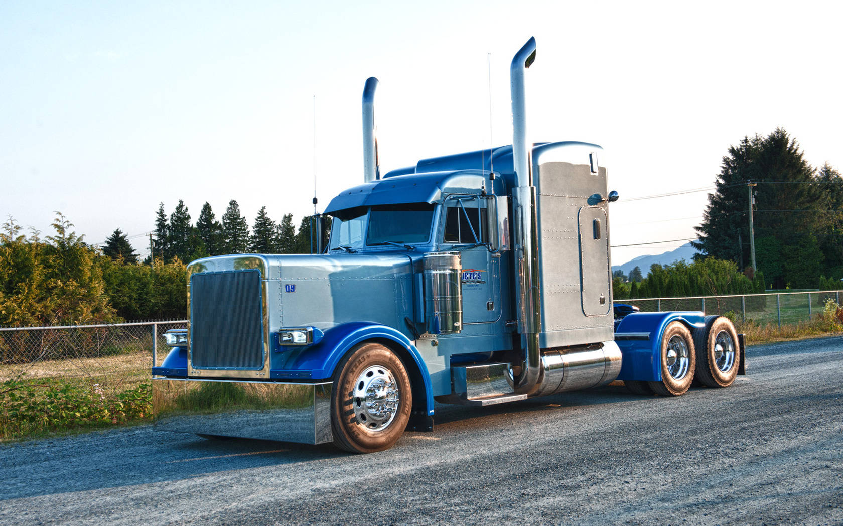 Blue And Silver Peterbilt Wallpaper