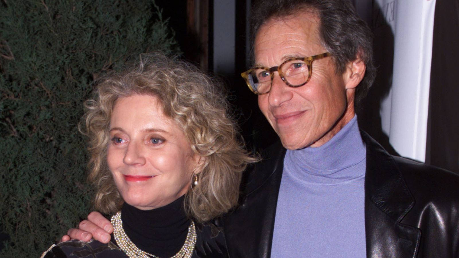 Blythe Danner With Husband Wallpaper