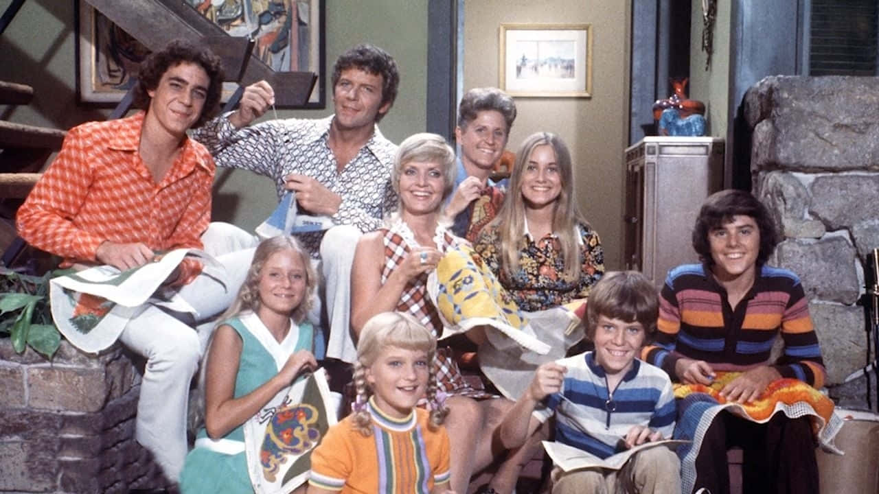 Brady Bunch Group Photo Wallpaper