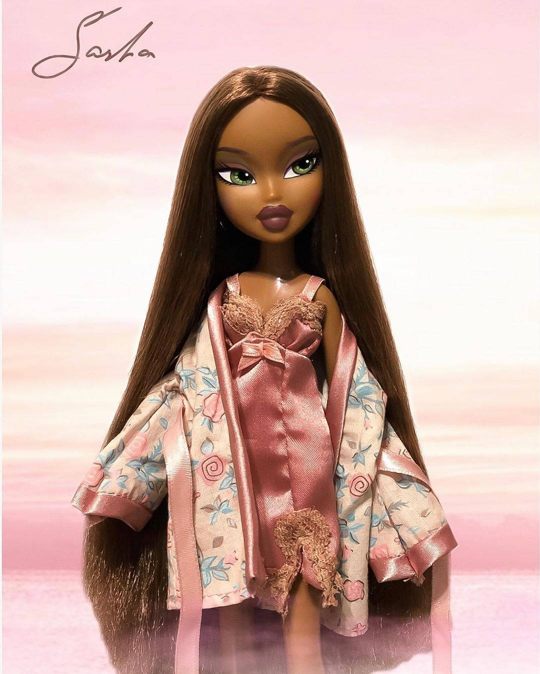 Bratz Doll Sasha Robe Wallpaper