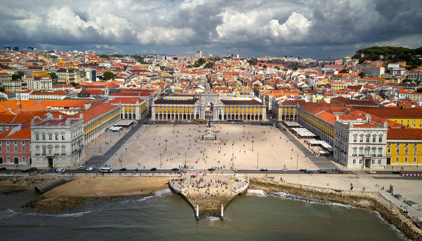 Breathtaking Aerial View Of Praca Do Comercio, Lisbon Wallpaper