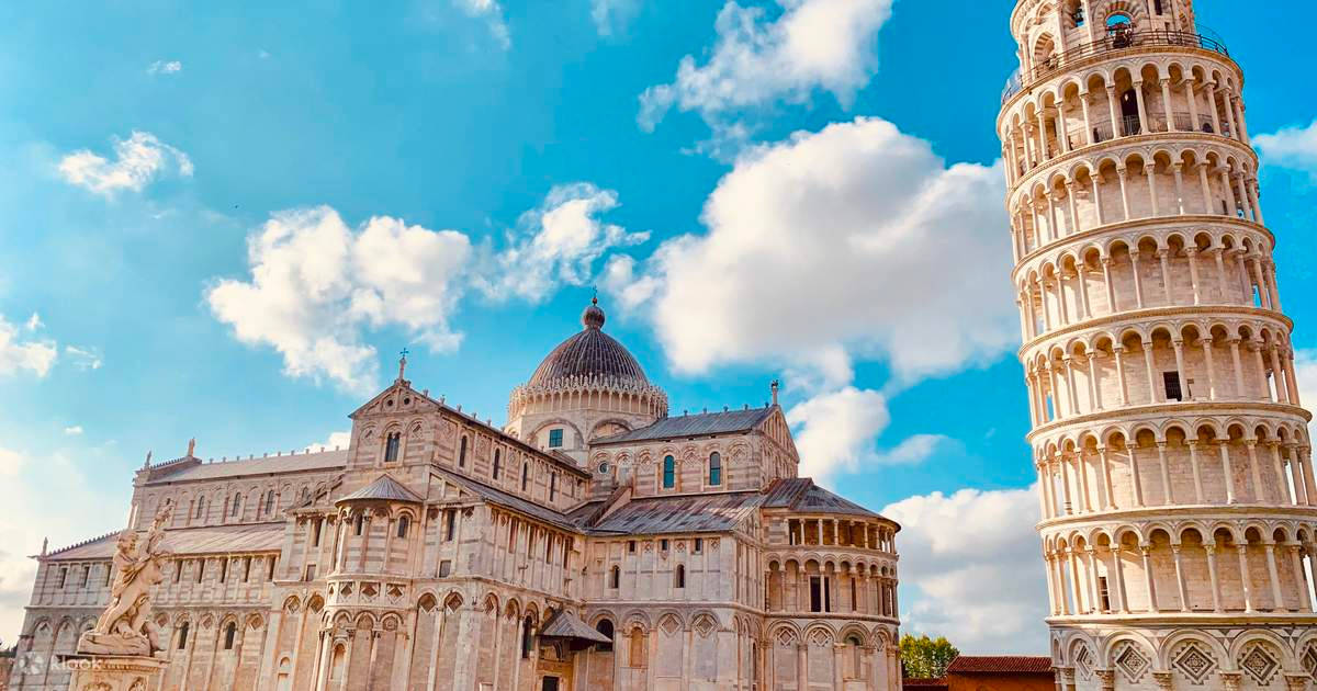 Bright Day Pisa Landmarks Wallpaper