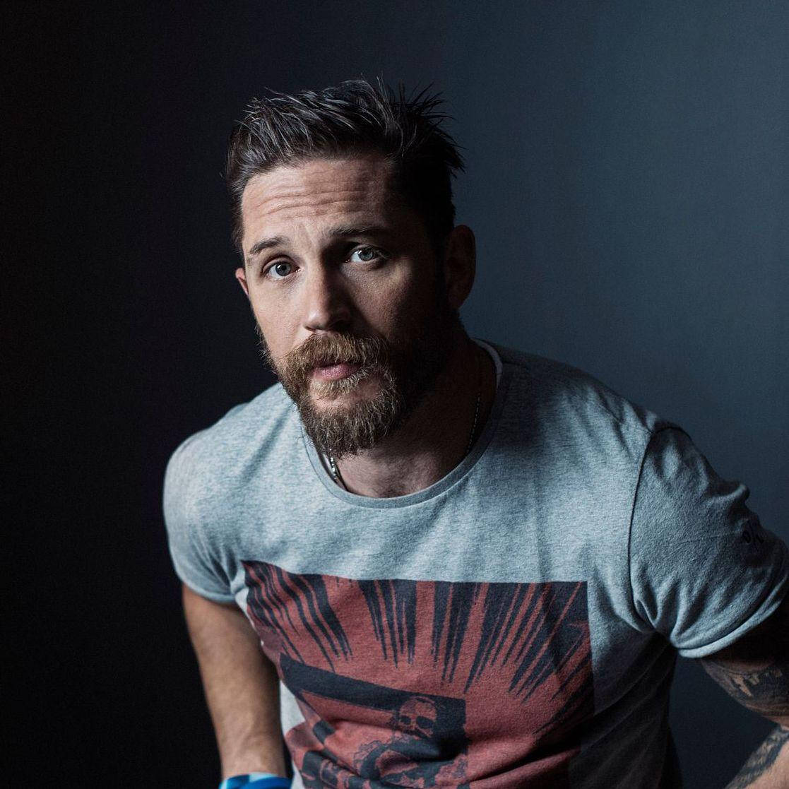 British Celebrity Tom Hardy Wallpaper