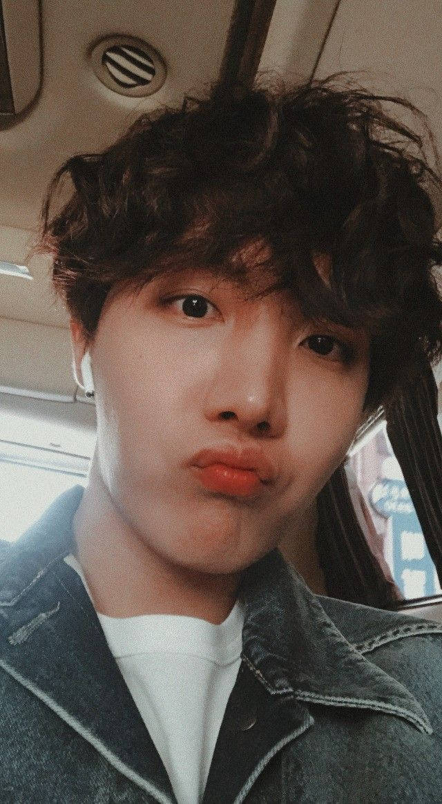 Bts J-hope Selca Wallpaper