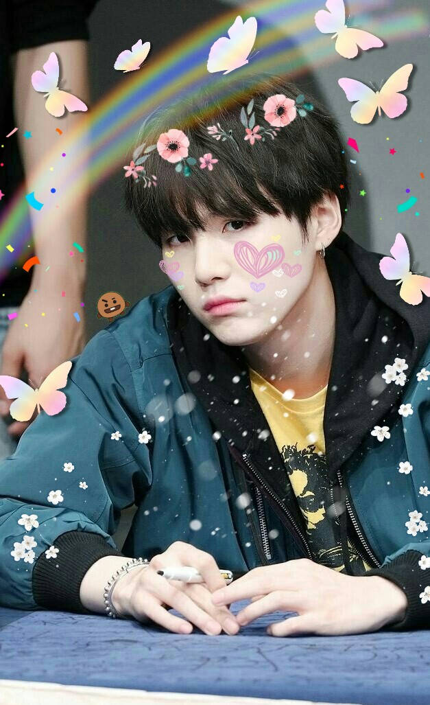 Bts Suga Cute Butterflies Wallpaper