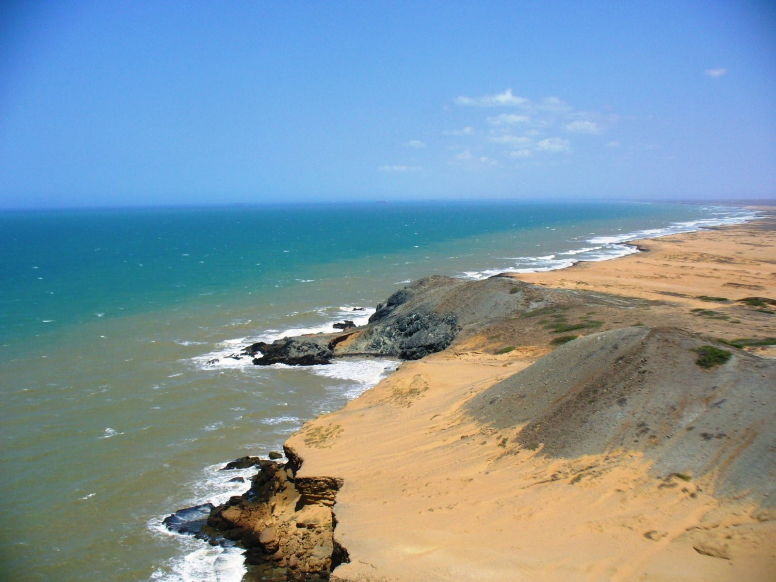 Cabo Verde Shoreline Wallpaper