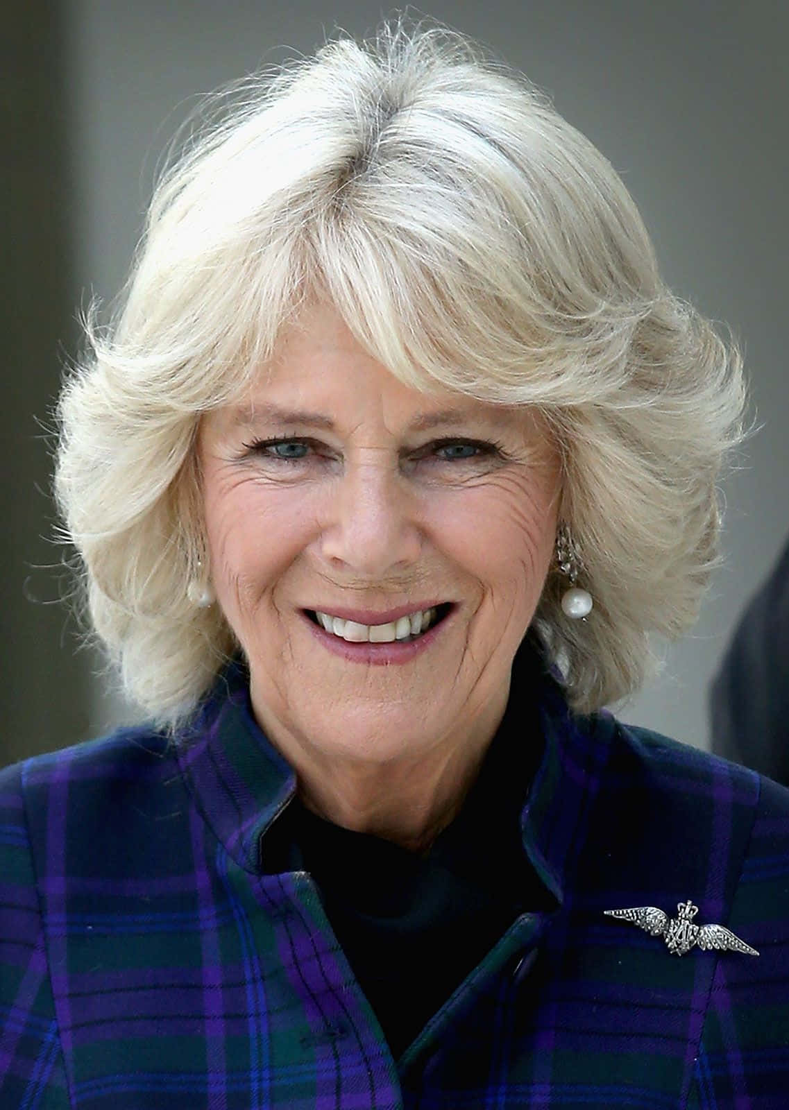 Camilla Phone Blue Clothing Wallpaper