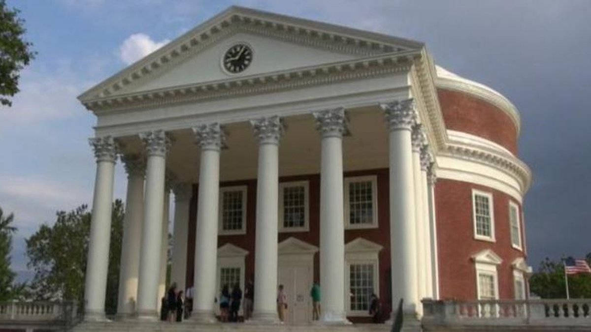 Caption: Classic Rotunda Architecture At The University Of Virginia Wallpaper