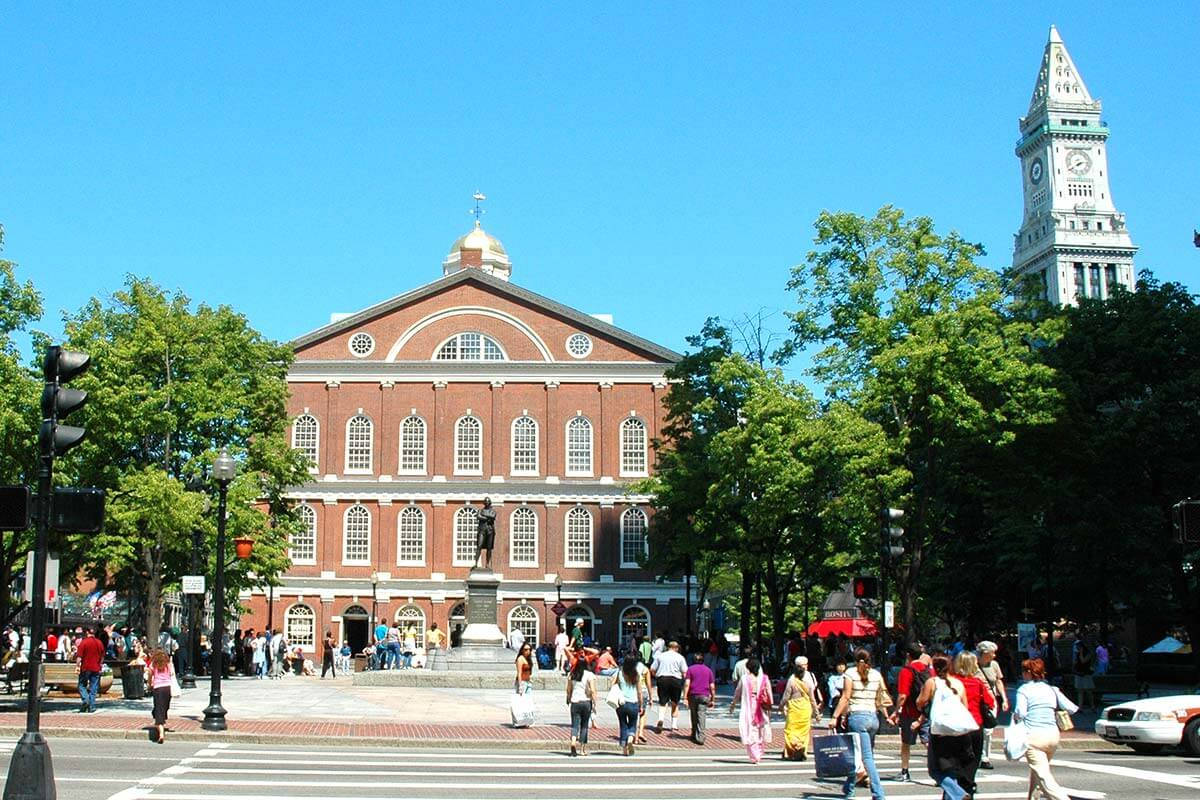 Caption: Faneuil Hall: Boston's Historic Building Wallpaper