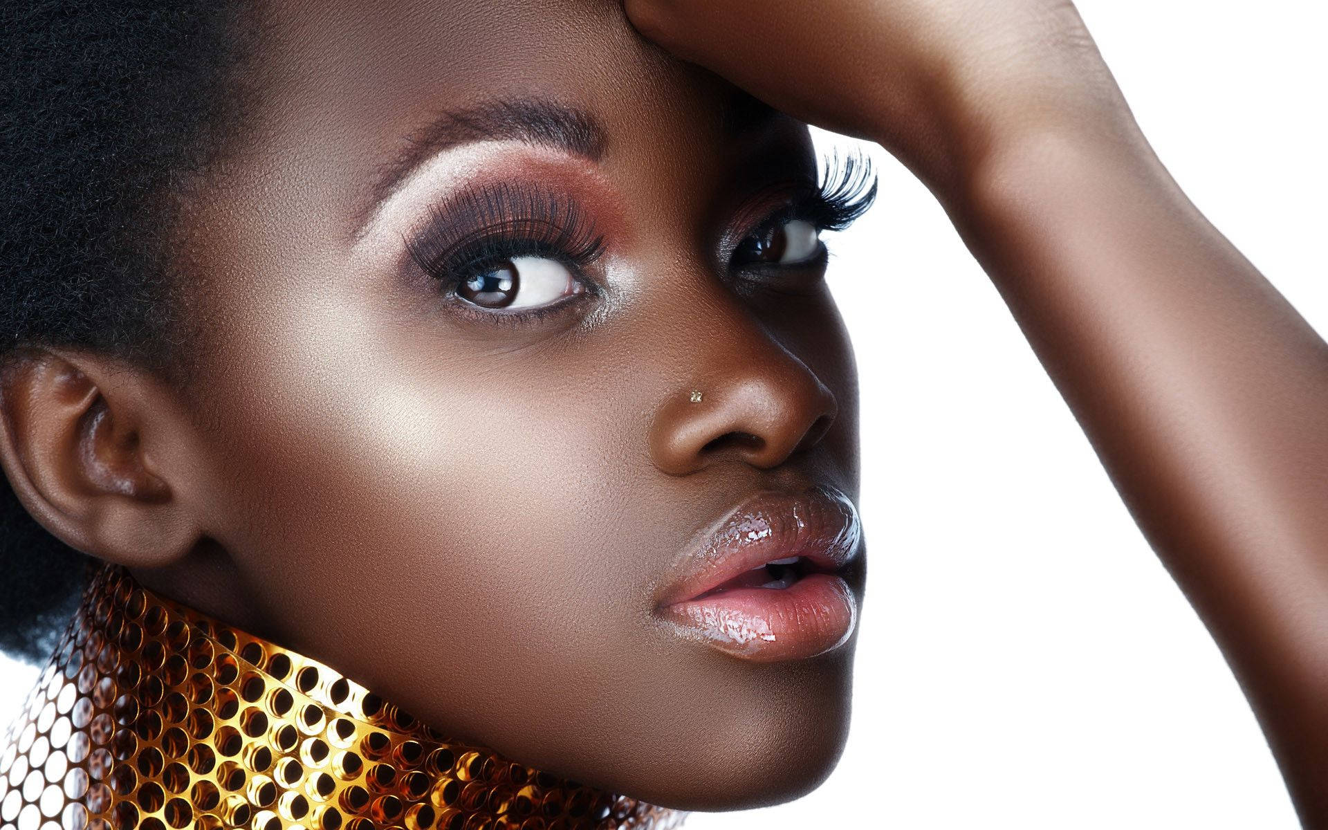 Caption: Panoramic Close-up Portrait Of A Stunningly Beautiful Black Woman Wallpaper