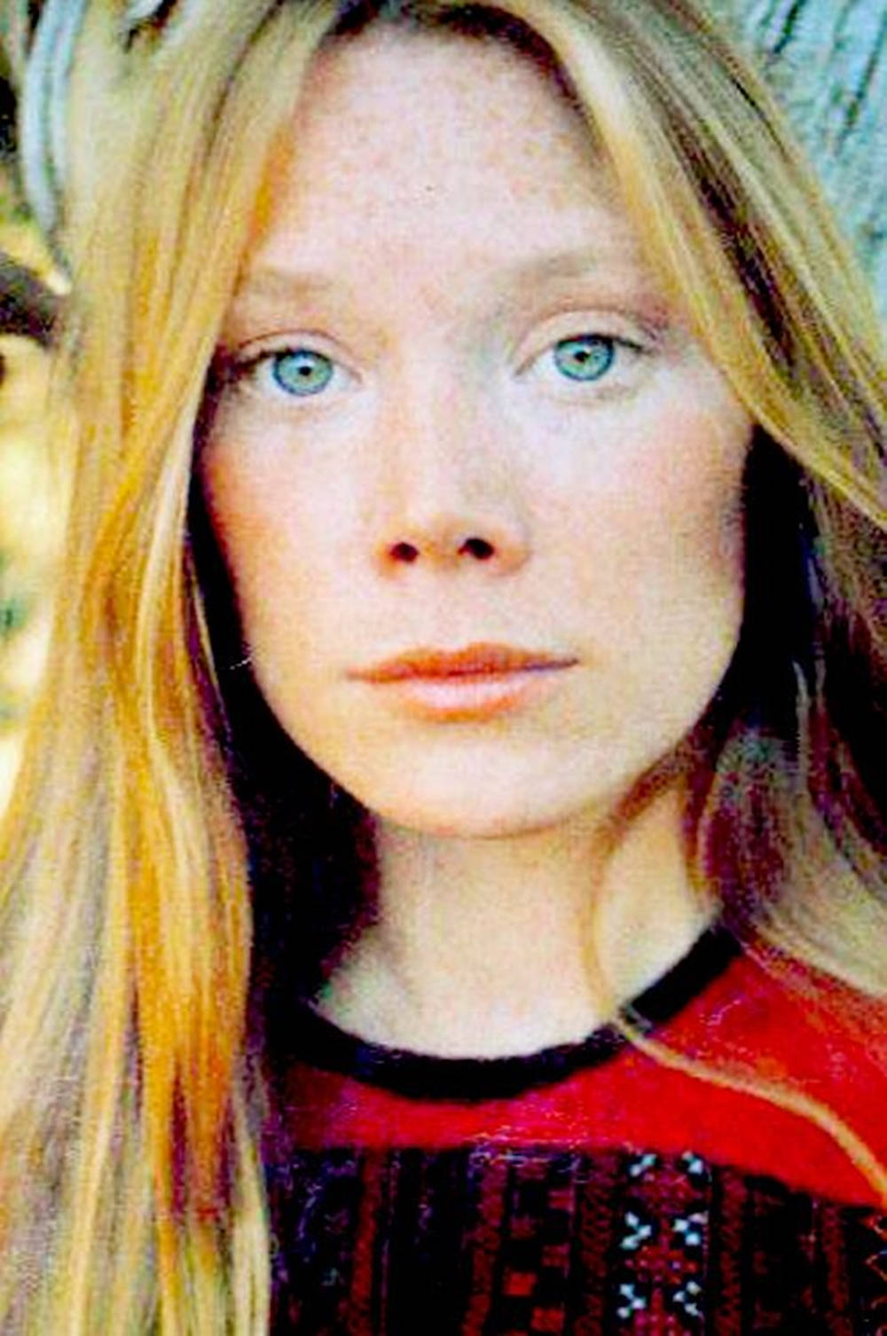 Caption: Renowned Actress Sissy Spacek In A Scene From The Movie 'prime Cut' Wallpaper