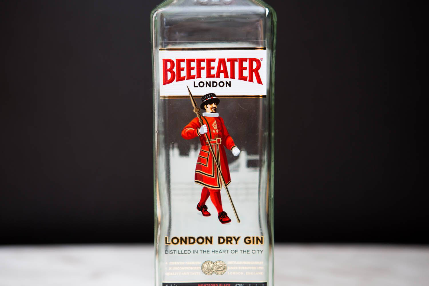 Captivating Image Of Beefeater London Dry Gin Wallpaper