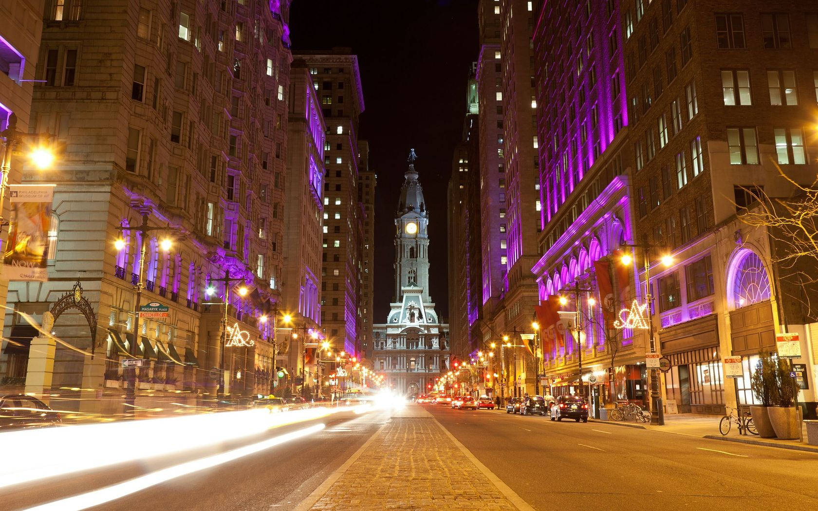 Captivating View Of Philadelphia City Hall At Dusk Wallpaper