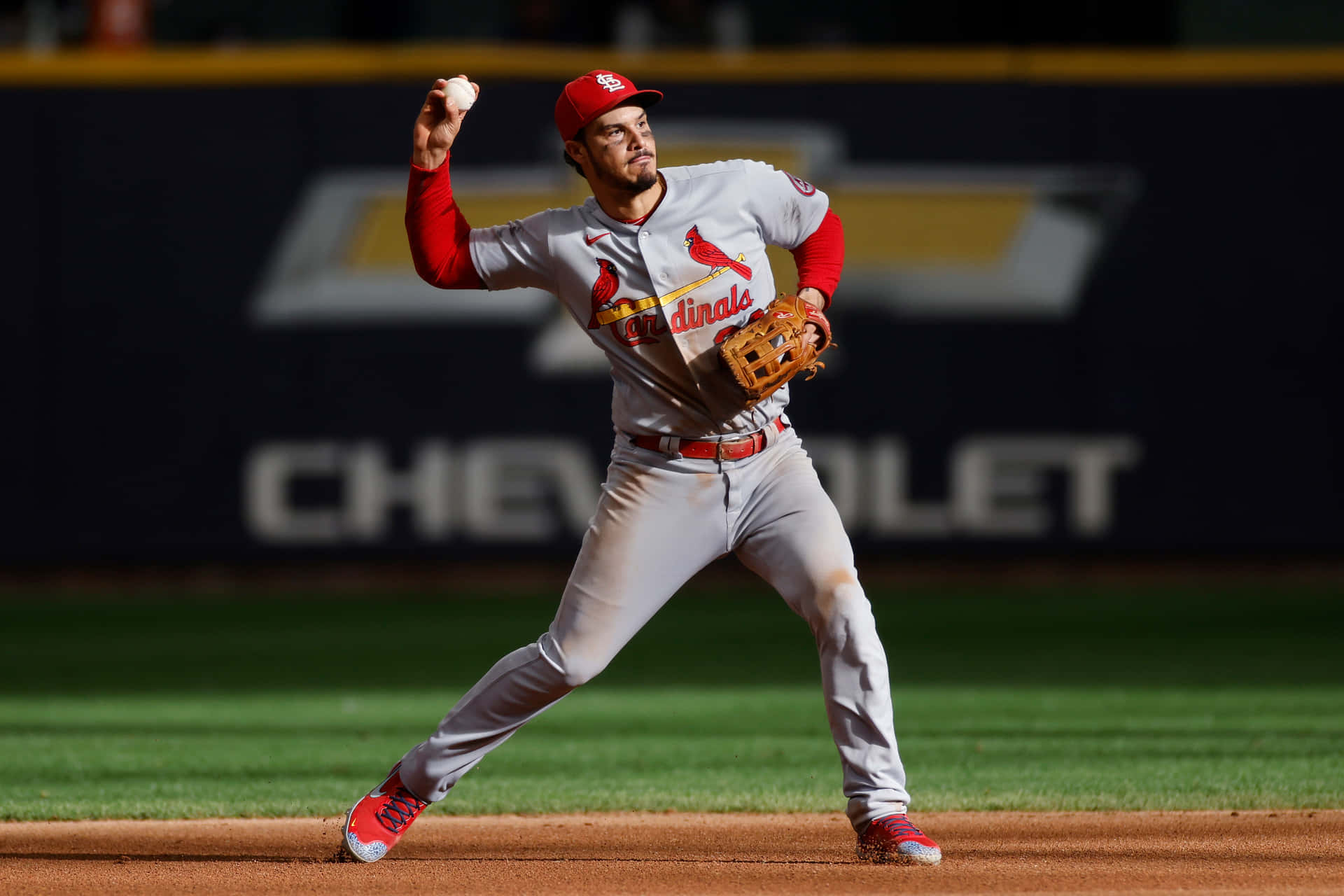 Cardinals Third Baseman Action Shot Wallpaper